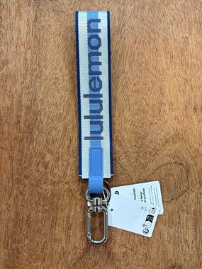 Lululemon never lost keychain ColourCoconut Ivory/Prep Blue/Clubhouse Blue